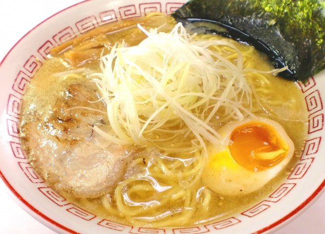 ラーメン　拾丁目食堂